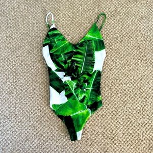 STONE FOX SWIM One Piece!